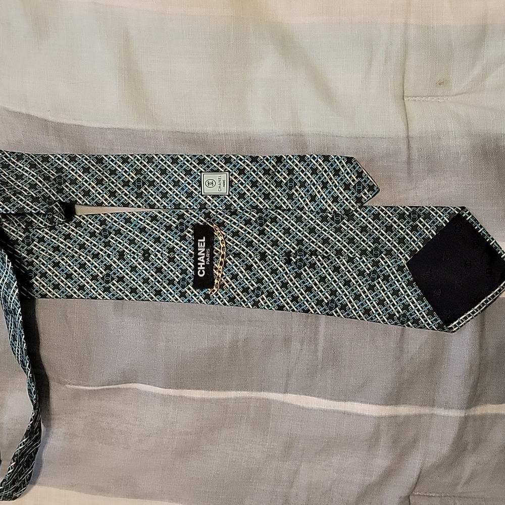 Chanel Tie